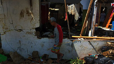 Korban Banjir Sukabumi, Ditemukan 10 Orang Positif Covid-19