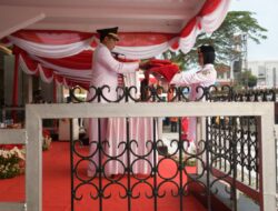 Sukabumi: Wali Kota Jadi Inspektur Upacara Penurunan Bendera di Lapang Merdeka