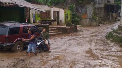 Luapan Sungai Cikaso Kabupaten Sukabumi,  Warga Mengungsi