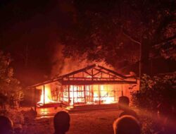 Rumah Lansia di Gunungguruh Sukabumi Hangus Terbakar, Kerugian Capai Rp. 100 juta