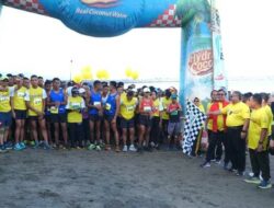 Bupati Sukabumi Melepas 1100 Peserta Menpora Beach Trail Run 2022