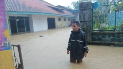 Di Purabaya Kabupaten Sukabumi Rumah hingga Ruko Terendam Banjir