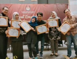 Kado Akhir Tahun, KPU Kota Sukabumi Boyong  7 Penghargaan