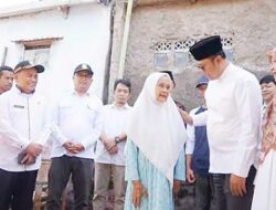 Ema Aam Bahagia, Wali Kota Sukabumi Terjun Langsung Berikan Bantuan