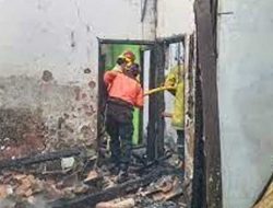 Rumah Warga di Kampung Nagrak Sukabumi Hangus Terbakar