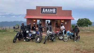 Kedai Kopi Amador Sukabumi, Sensasi Ngopi dan Daging Asap Sambil Berkuda Ala Koboy
