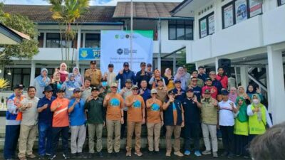 HPSN 2023 Kota Sukabumi, Wali Kota dan Wakil Kompak Bersihkan Ruang Terbuka