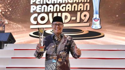 Berhasil Kendalikan Covid-19, Pemkot Sukabumi Raih Penghargaan PPKM Awards 2023 dari Presiden