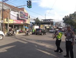 Satlantas Polres Sukabumi Kota Siagakan Sejumlah Petugas Hindari Kemacetan Saat Pendaftaran Bacaleg