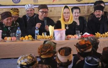 Kasepuhan-Cipta-Gelar-Serentaun-3