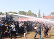 Massa Calon Presiden Bentrok Dengan Polisi di Kota Sukabumi, Ternyata Ini Penyebabnya !