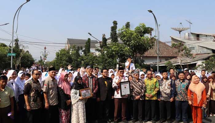 Pelajar Kota Sukabumi Pecahkan Rekor MURI