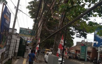 Kabel Menjuntai di Trotoar Bhayangkara, Fraksi Rakyat : Jangan Sampai Insiden Jaksel Terjadi di Sukabumi