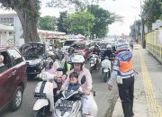Polisi dan Dishub Kota Sukabumi Urai Kemacetan di Jalan Veteran, Berlakukan Rekayasa Arus Lalu lintas