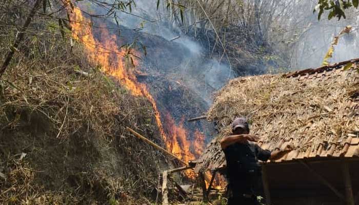 Kebakaran-Kabupaten-Sukabumi