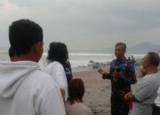Wisatawan Terseret Ombak Pantai Sunset Sukabumi, Tiga Selamat Satu Hilang Tenggelam