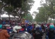 Jalur Nasional Sukabumi-Cianjur Lumpuh, Demo Buruh Tuntut UMK 7,47 Persen