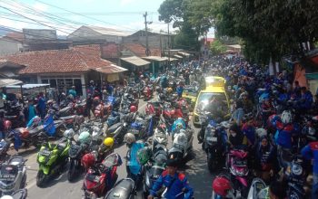 Jalan Raya Sukabumi Sempat Lumpuh Total, Dampak Aksi Ribuan Buruh Soal UMK