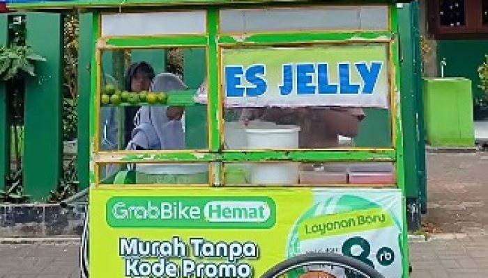 Es Jelly Favorit di Sekitar SD Benteng 2 Sukabumi, Sensasi Jajanan Anak Manis dan Kenyal