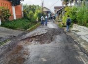 Jalan Subangwetan Kota Sukabumi Rusak Parah