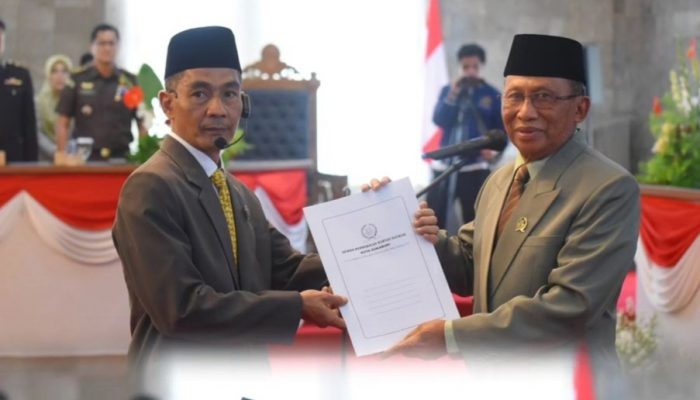 Gantikan Ivan Rusvansyah, H Gundar Resmi Dilantik Jadi Anggota DPRD Kota Sukabumi