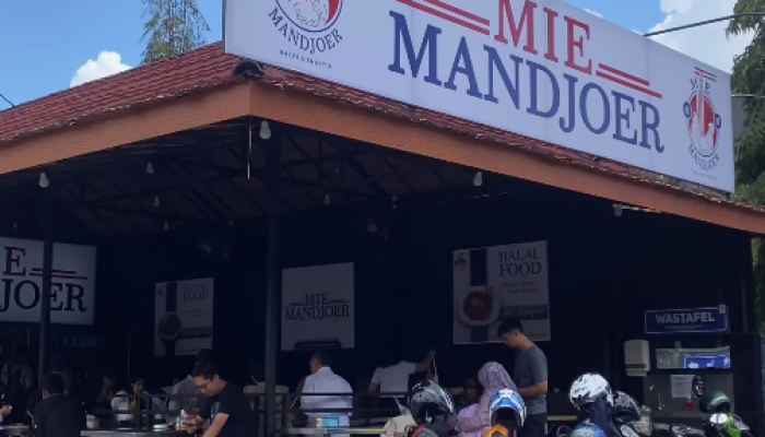Mie Mandjoer Sukabumi: Sensasi Mie Viral dengan Harga Terjangkau Cek Harga