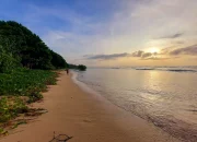 Sisilain Keindahan Pantai Tenda Biru Ujung Genteng Kabupaten Sukabumi