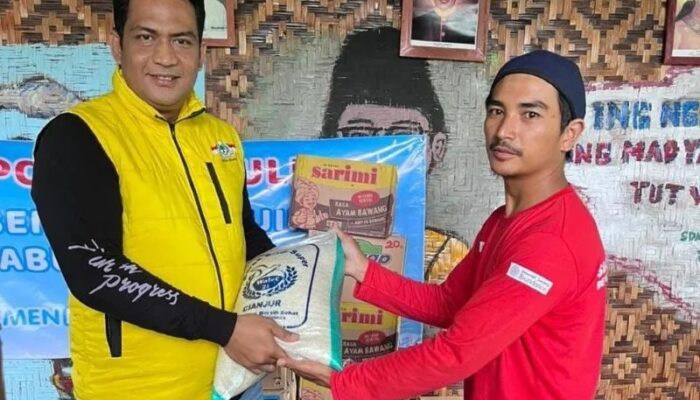 Anggota DPRD Kabupaten Sukabumi Turun Tangan Bantu Korban Bencana Hidrometeorologi
