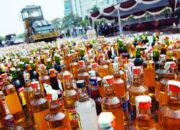 Ribuan Botol Miras Dimusnahkan di Sukabumi Jelang Natal dan Tahun Baru