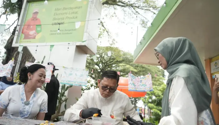 Workshop Batik Lamp Shade di Sukabumi: Upaya Lestarikan Warisan Budaya dan Tingkatkan Ekonomi Kreatif