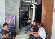 Ibu-Ibu Geruduk Polres Sukabumi Kota, Laporkan Dugaan Penipuan Tabungan Hari Raya