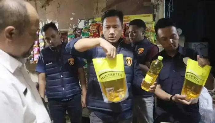 Satgas Polres Sukabumi Kota Temukan Minyakita Tak Sesuai Takaran di Pasar Gudang