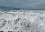 BMKG: Waspadai Gelombang Tinggi di Samudra Hindia dan Wilayah Laut Sekitarnya Rabu, 30 April 2025