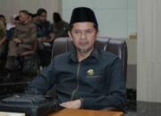 Ketua Komisi I DPRD Kabupaten Sukabumi, Iwan Ridwan Terima Keluhan Jalan dari Warga