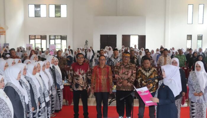 Ketua DPRD Sukabumi Apresiasi Pelantikan IBI dan Launching SRIKANDI: Bidan Garda Terdepan Kesehatan Bangsa