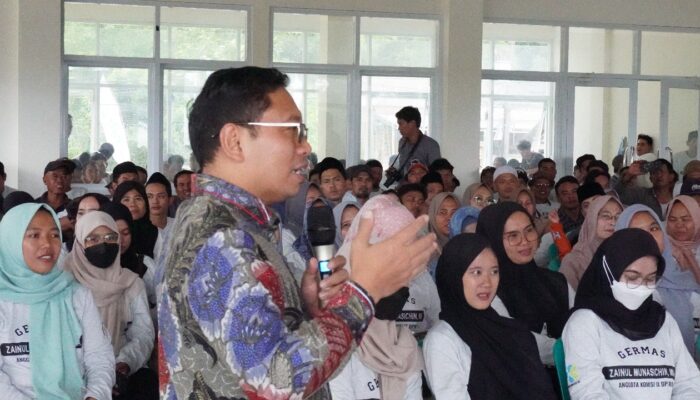 Bersama Zainul Munasichin, BKKBN Gelar Sosialisasi Program Bangga Kencana di Expo 2025 Surade Sukabumi