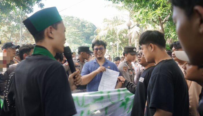 Komisi IV DPRD Sukabumi Terima Aksi Unjuk Rasa HMI Terkait Ketenagakerjaan di PT. Paiho