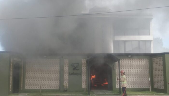 Kafe Lokopi di Surade Terbakar, Kerugian Ditaksir Capai Rp400 Juta