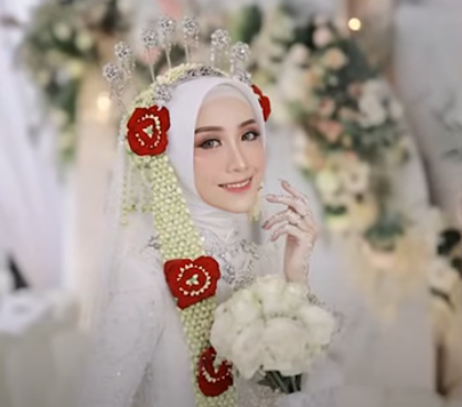 Baru 4 Hari Nikah, Wanita Ini Langsung Cerai Gegara Suami Kepergok Selingkuh dan Nikahi Pelakor