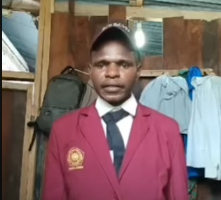 Leonard Madai, Remaja Papua yang Kuliah Demi Kampungnya yang Kekurangan Guru