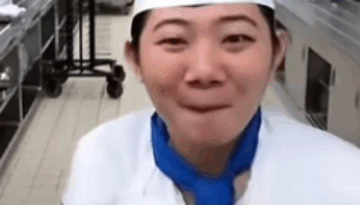 Perempuan Surabaya Ini Digaji 1.000 Dollar AS Sebagai Asisten Chef Pastry di Kapal Pesiar