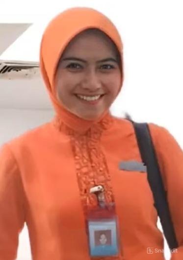 Demi Berhijab Utuh, Mantan Pramugari Anggi Rospidia Sukses Jualan Sajadah di Madinah