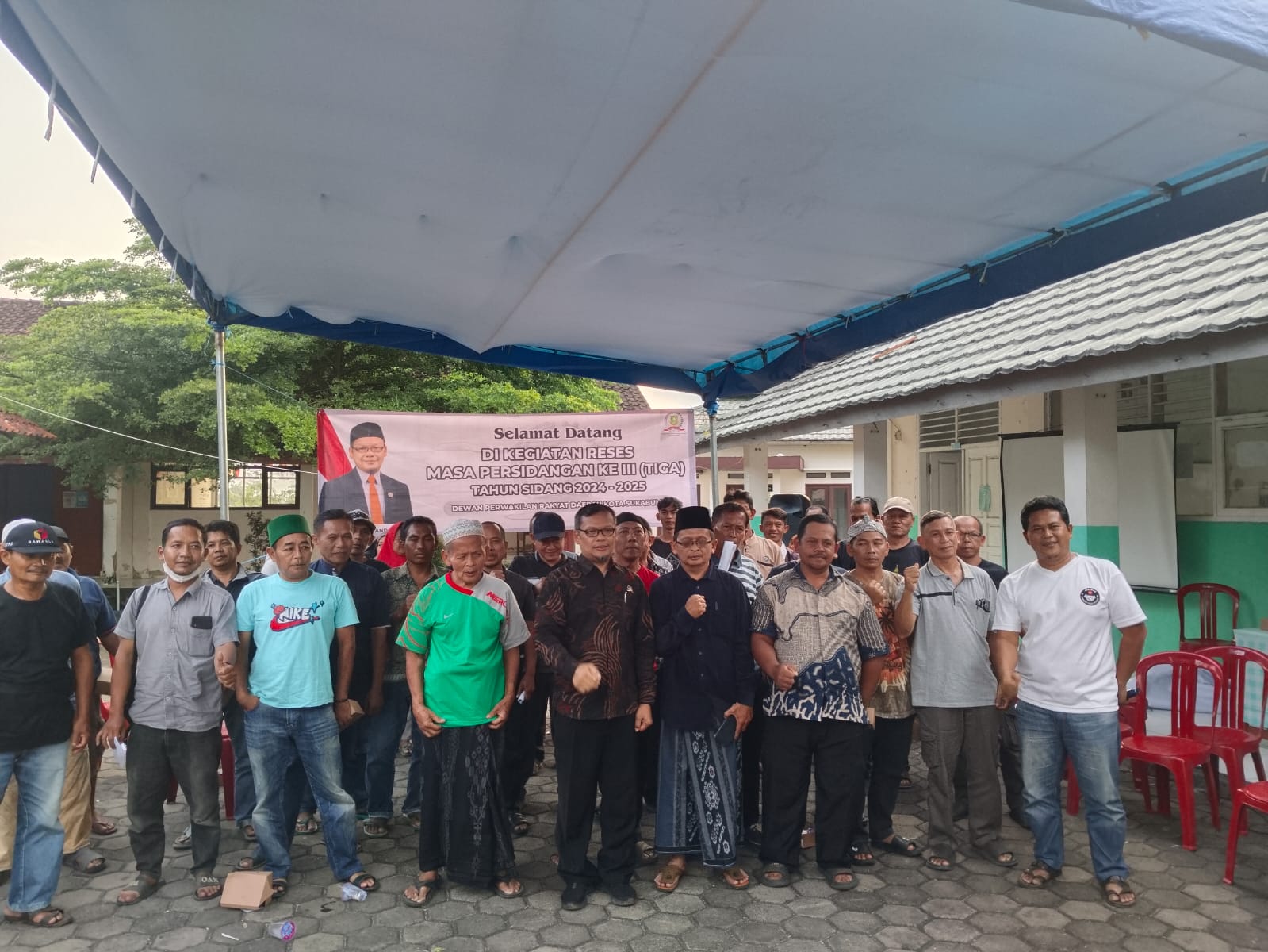 Ketua DPRD Kota Sukabumi Wawan Djuanda Saat menggelar reses di Kampung Sudajayahilir Kota Sukabumi.