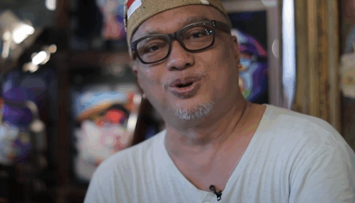 Pria Seniman Ini Ubah Rumah Jadi Kafe Bertema Rumah Goa dengan Modal Minim