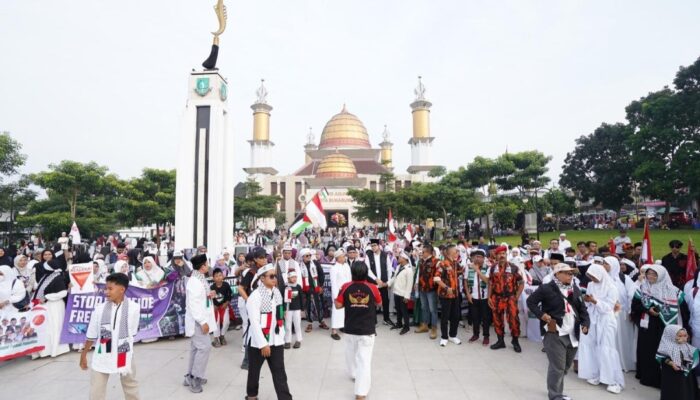Ribuan Umat Islam Sukabumi Gelar Aksi Damai Kemanusiaan Untuk Palestina