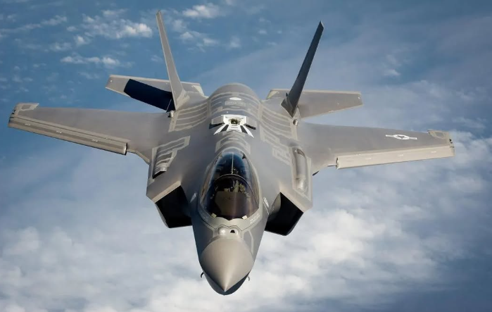 Iran dan Israel Saling Serang Sabtu Dini Hari: Misil Dicegat, Serangan Udara Menghantam Fasilitas Militer