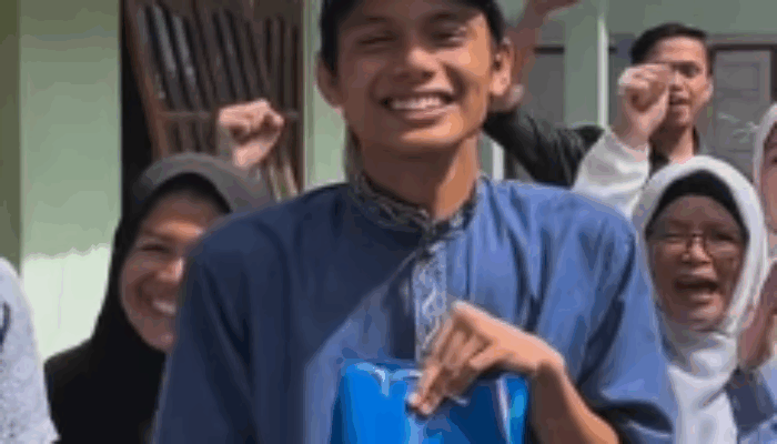 Kisah Nauli Anak Pedagang Pakaian Bekas Lulus SNBP 2025, Rektor ITB Datangi Rumahnya