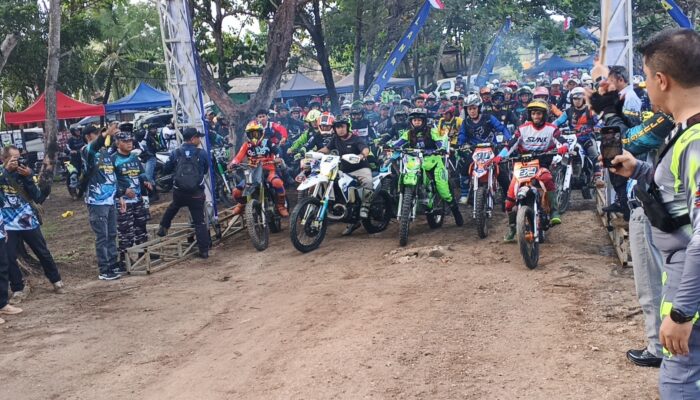 TNI AL Lanal Bandung Gelar Motor Trail Adventure “Jelajah Samudera Pakidulan” di Pantai Cibuaya Sukabumi