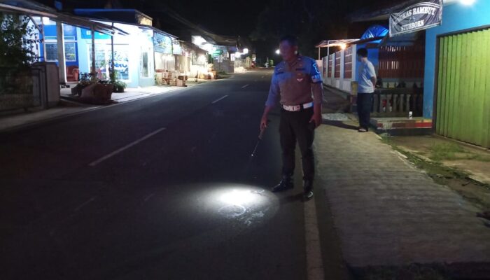 Penyeberang Jalan Tertabrak Motor di Surade, Tiga Korban Dilarikan ke RS