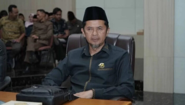 Peduli Korban Bencana, Anggota DPRD Kabupaten Sukabumi Iwan Ridwan Salurkan Bantuan Untuk Warga Desa Girijaya